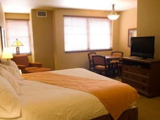  RV park with 20 full-service hook-ups