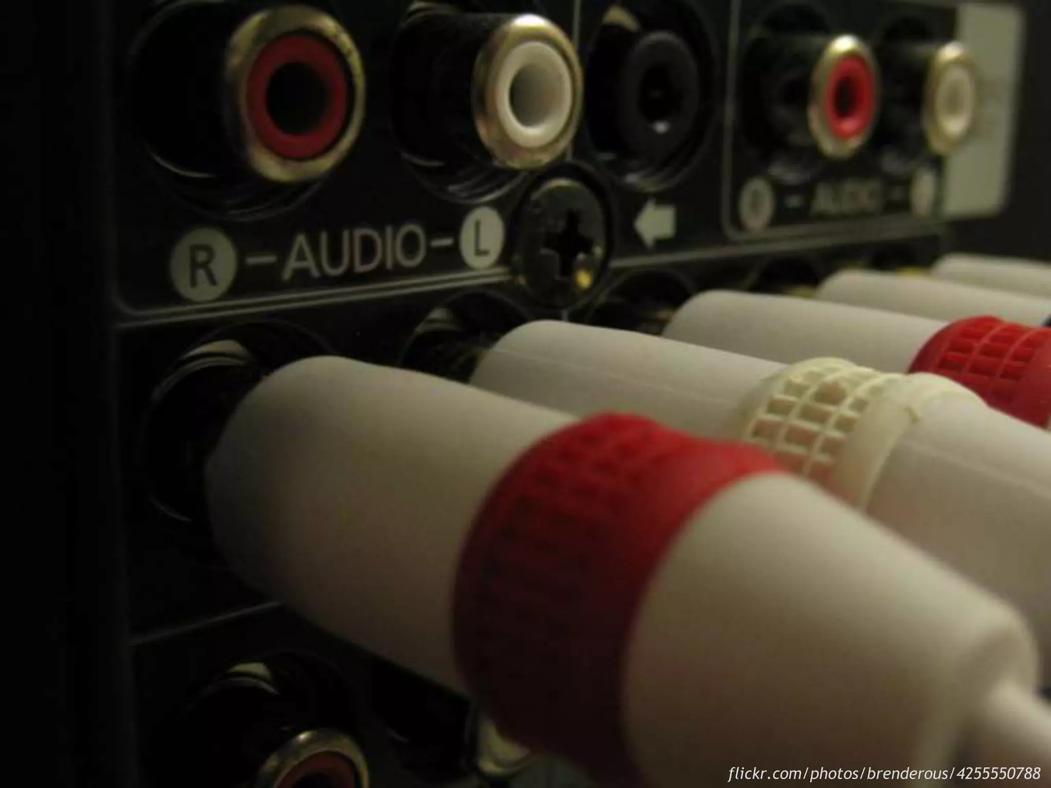 flickr.com/photos/brenderous/4255550788
 