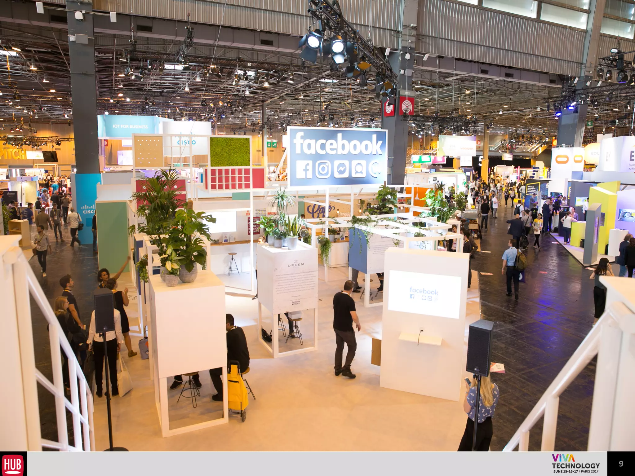 9
VivaTechnology 2017 in key figures
50 000
attendees
5 000
startups
400
speakers
+1500
journalists
20
open innovation
labs carried
by industry
leaders
100
unveiled innovations
3 DAYS15-17 TH JUNE2017
 