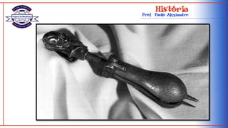 Práticas místicas, quiromancia, encantamentos, bruxaria