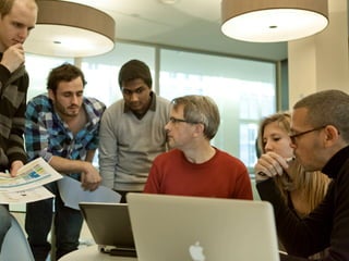 Namics.
Fokus
Emerging Technology. Innovation. Durchstarten. Mobile. Advantage. Know-How.
 