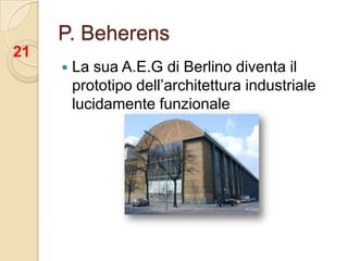 Gaudì19Modella la forma con la stessa libertà con cui uno scultore plasma la creata e la riveste di mosaici e smalti colorati