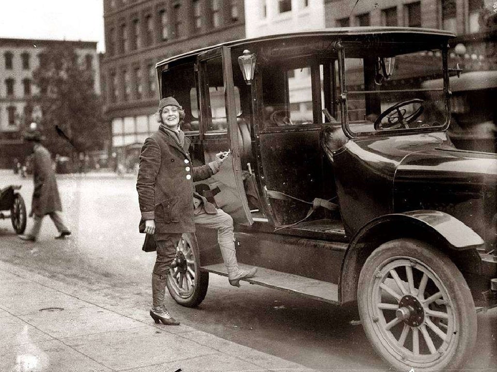 IMÁGENES DEL PASADO