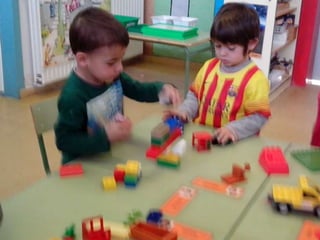 Imaginem i construim