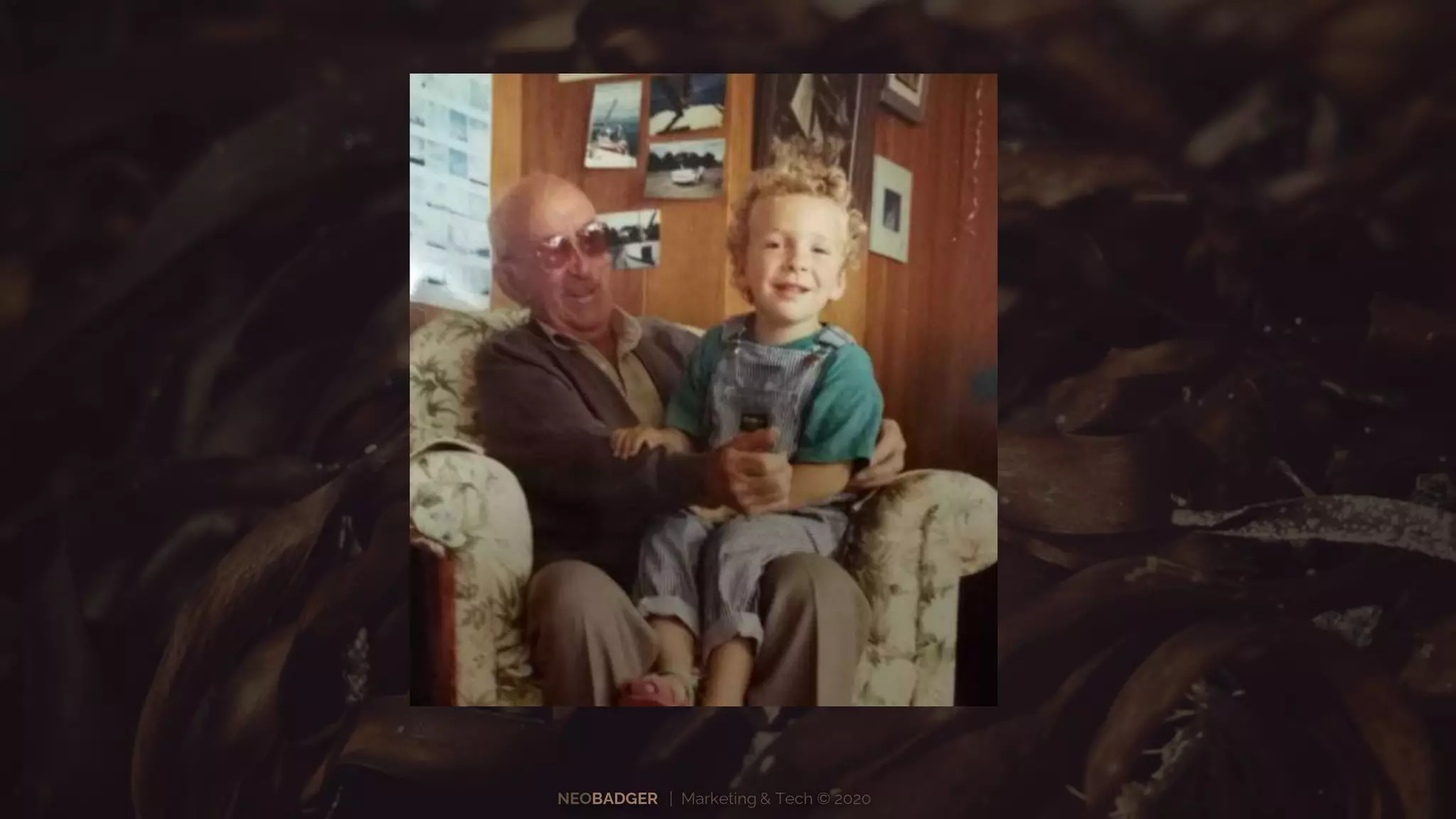 NEOBADGER | Marketing & Tech © 2020
 