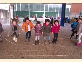 Inauteriak lantzeaz gain, beste lanak ere egiten