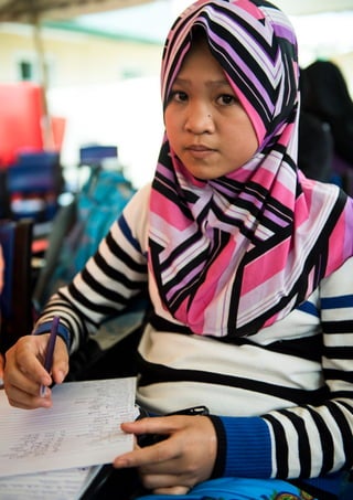 60 Mainstreaming Inclusive Education: Sharing Good Practices
 