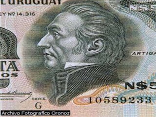 José Gervasio ArtigasEl militar uruguayo José Gervasio Artigas nació en Montevideo en 1764. Desde 1810, fue uno de los más destacados luchadores por la libertad de los territorios sudamericanos. Intentó formar una federación de las provincias del Río de la Plata. En 1850, falleció en Paraguay, donde se había tenido que exiliar. Aunque sus ideales no llegaron a triunfar plenamente, fue reconocido como el fundador de Uruguay.Archivo FotograficoOronozMicrosoft ® Encarta ® 2009. © 1993--2008 Microsoft Corporation. Reservados todos los derechos.