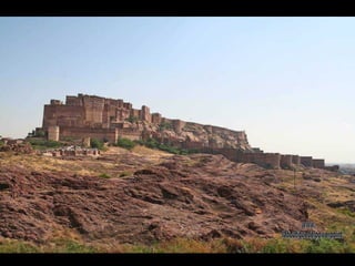 Fuerte Mehrangarh en Jodhpur. La mayoría de los fuertes rajputs están edificados sobre riscos de fácil defensa. www. laboutiquedelpowerpoint. com 