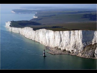 Os dois farois são visíveis nesta foto
 