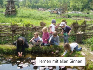 Wie kann Erziehung zur Freiheit im
digitalen Zeitalter gelingen?
Ganz banal gesagt: durch
Anerkennung, Unterstützung und
Zuwendung. Quelle: phwa.ch/capurro
 