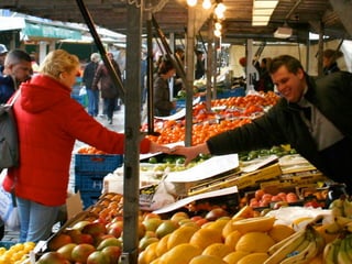 Wikis i perspektiv - deltagelseskultur og videndeling i og omkring virksomheder.