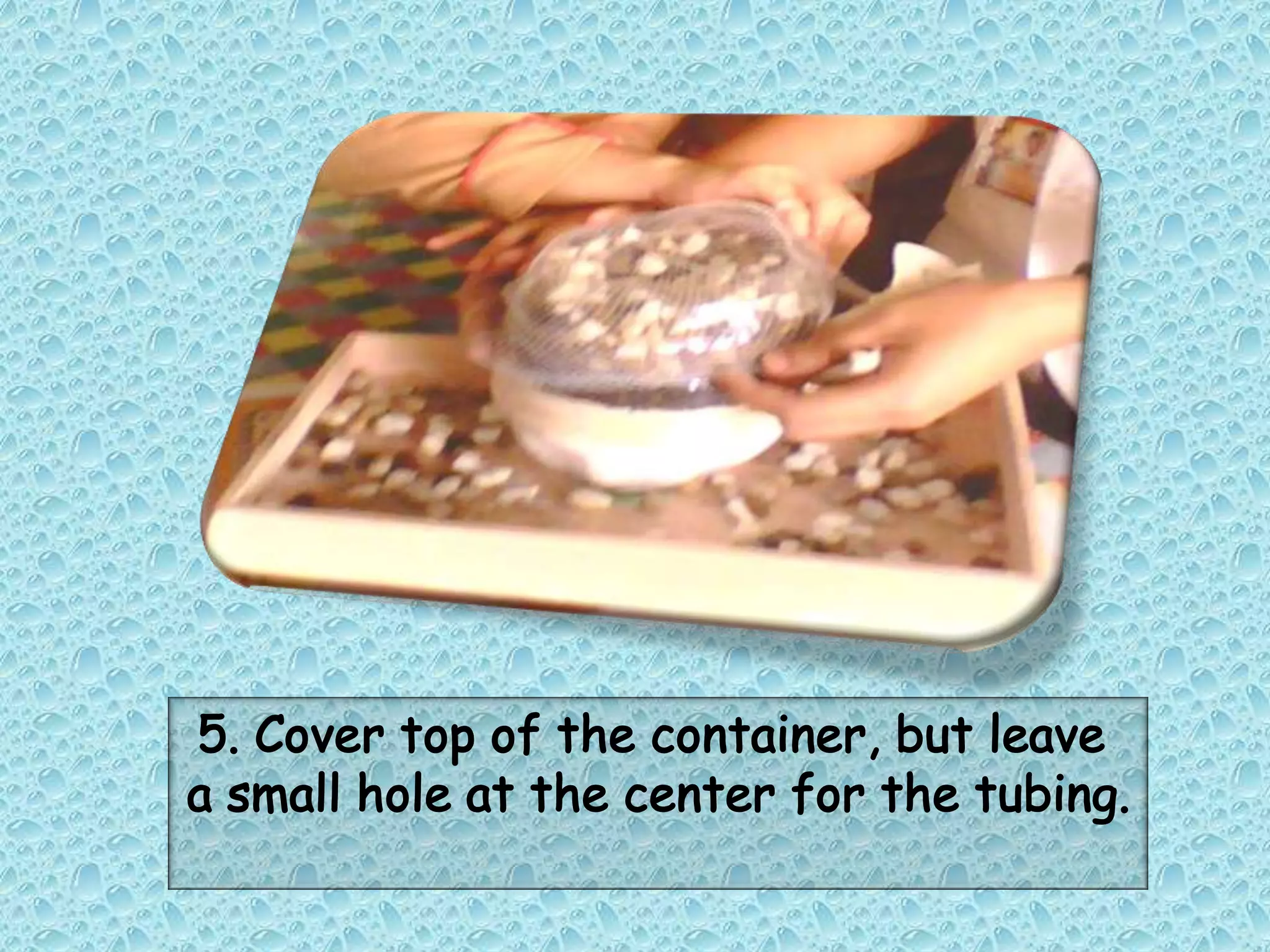 1. Place the top half of the bottle upside down,creating a funnel through the drinking spout.`