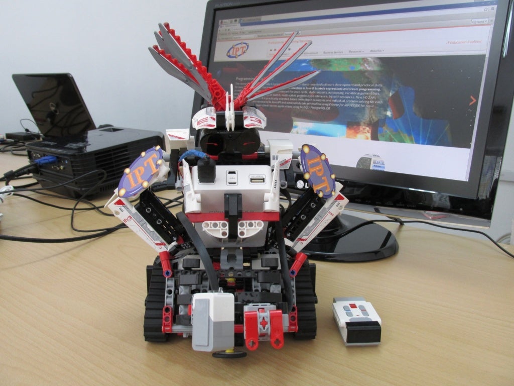 Java & JavaScipt Reactive Robotics and IoT 2016 @ jProfessionals