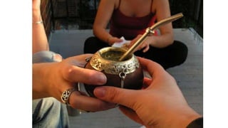 Isas mailen, himno nacional