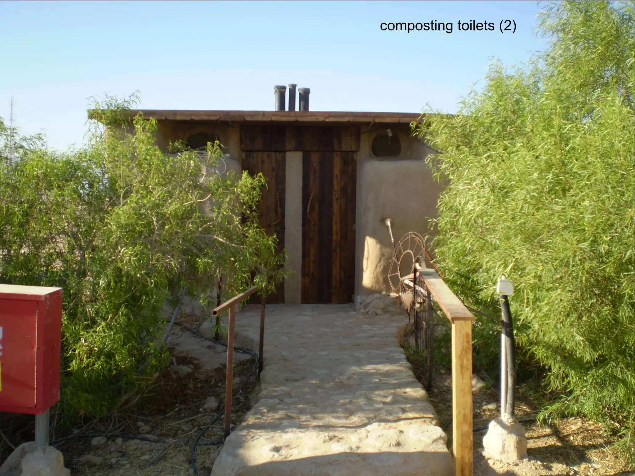 composting toilets (2)‏ 