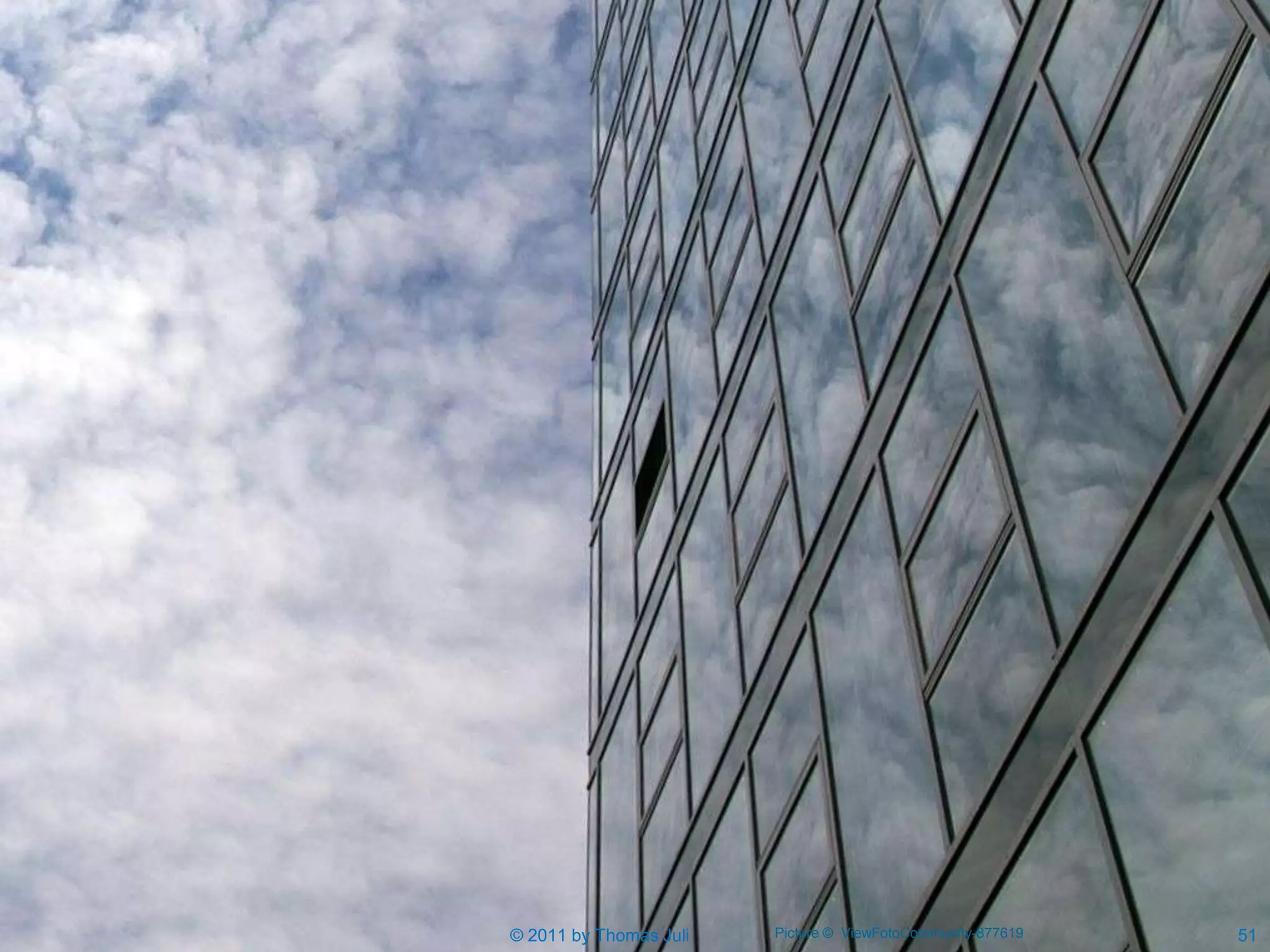 © 2011 by Thomas Juli   Picture © ViewFotoCommunity-877619   51
 