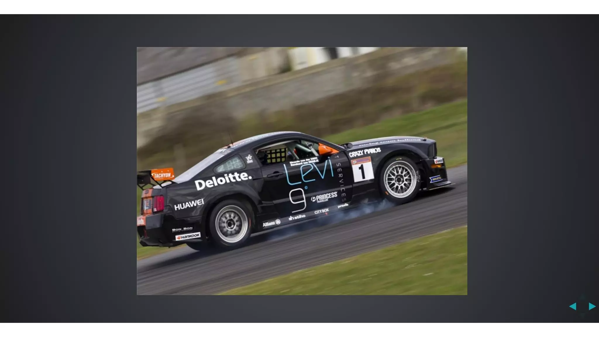 Javantura v3 - CQRS – another view on application architecture – Aleksandar Stoisavljević