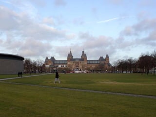 PLAATJE RIJKSMUSUEM




                      14
 