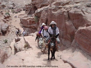 Cet escalier de 800 marches mène à un monastère
 