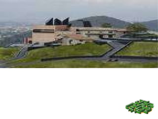 Oteiza museoa 2003an maiatzaren 8an inauguratzen da.Francisco javier de oizaren lana da,arkitektu hau hormigoi gorriztaz egindako kubo handi bat proiektatu zuen.Museo hau  Nafarroan egin zen, zeren eta oteiza bere obrak guztiak Nafarroari eman zion eta orain Bere obra guztiak museoan ikusi daitezke. 