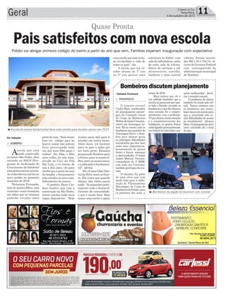 perto de casa. “Será muito
bom ter colégio aqui no
bairro, assim não preciso
ficar preocupada toda
vez que meu filho pega o
ônibus”, diz. Hoje, o filho
mais velho, de sete anos,
estuda no Caic da Vila
São Luís, e os outros, de
seis a dois anos, vão para
creche que é perto da casa
da família e futuramente
irão estudar no novo esta-
belecimento de ensino.
O prefeito Zênio Car-
doso lembra que com a
construção na São Pedro,
outras escolas terão mais
vagas disponíveis. “Hoje
Geral 11Correio do Sul
Terça-feira,
6 de outubro de 2015
³Escola de ensino fundamental deve estar pronta para receber alunos em 2016
muitos saem dali para ir
estudar em outros locais.
Além disso, irá facilitar
para os pais e mães por
ser mais perto. Estamos
preparando Sombrio para
o futuro, para os nossos fi-
lhos, para os nossos netos,
e a educação é fundamen-
tal”, afirma.
Há 18 anos Glaci San-
tos da Silva mora no bair-
ro. Ela conta que quando
chegou não tinha quase
nada. “Acompanhei prati-
camente todo o desenvol-
vimento da comunidade,
o que é muito bom. Hoje
temos uma creche e agora
Prédio vai abrigar primeiro colégio do bairro a partir do ano que vem. Famílias esperam inauguração com expectativa
Da redação
Gislaine Fontoura
³Bombeiros da região se reuniram com coronel
> ArArAnguá
O tenente-coronel
Carlos Maia, coordenador
de planejamento estraté-
gico do Comando Geral
do Corpo de Bombeiros
MilitardeSantaCatarina,
esteve em Araranguá on-
tem. Ele se reuniu com os
bombeiros dos quartéis de
Araranguá,Turvo e Som-
brio para elencar quais
as principais dificuldades
encontradas por eles, bem
como suas experiências,
levantamento de pontos
fortes e fracos, ameaças
e oportunidades. O major
James Marcelo Ventura,
comandante do 4º BBM,
com sede em Criciúma,
tambémparticipoudareu-
nião.
O encontro faz parte
de uma série que vem
sendo feita para a elabo-
ração do Planejamento
Estratégico do Corpo de
BombeirosdoEstado,para
os próximos dez anos, a
contar de 2016.
Maia contou que ele e
um soldado bombeiro que o
auxilia já passaram por qua-
se todo o Estado, ouvindo os
bombeiroseoquelhechamou
mais atenção foi o compro-
metimento com a profissão.
“Oquechamamuitaatenção
é o comprometimento dos
bombeiros, os pontos fracos
estãoligadosprincipalmente
emrelaçãoàsinstruções,que
Bombeiros discutem planejamento
serão melhoradas”, decla-
rou o tenente-coronel.
O problema de efetivo
também foi citado pelo ofi-
cial. “Vamos otimizar com
os bombeiros que temos,
fazermaiscommenospara
que a sociedade não te-
nha dificuldades de acesso
ao atendimento”, afirmou
Maia.Oplanejamentodeve
estar concluído até o final
do ano.
> sombrio
Aescola que está
sendo construída
no bairro São Pedro, obra
incluída no PACS (Pro-
grama de Aceleração do
Crescimento de Sombrio)
está praticamente pronta.
As aulas devem iniciar no
novo prédio no primeiro
semestre de 2016.
Treissiane Fernanda,
mãe de quatro filhos, está
contente e mais tranquila
em saber que as crianças
poderão estudar mais
Pais satisfeitos com nova escola
Quase Pronta
uma escola que com certe-
za irá facilitar a vida de
todos os pais”, diz.
A escola que irá re-
ceber alunos do 1º ano
ao 5º ano possui uma
estrutura de 840m², com
sala de informática, salas
de aula, sala de leitura,
blocos de serviços e ad-
ministrativo, cozinha,
banheiro e área central
coberta. Foram investi-
dos R$ 1.014.794,18, re-
curso do Governo Federal
com contrapartida da
administração municipal
de Sombrio.
48 3533.0762 48 8804.2871
 