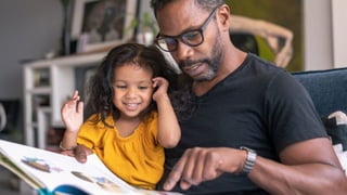 Toddlers who enjoy looking at books and engaging in simple reading can benefit from good care even before turning five years old.