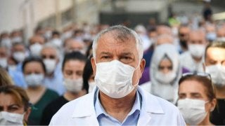 Adana Büyükşehir Belediye Başkanı Zeydan Karalar, koronavirüse yakalandı