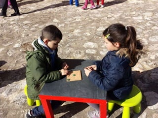 Jugam amb els romans