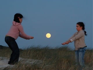 Jugando con la luna