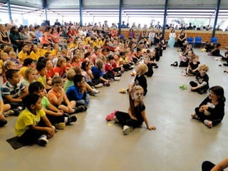 Wattle Grove Primary School - Junior Presentation Morning 2014 | PPT