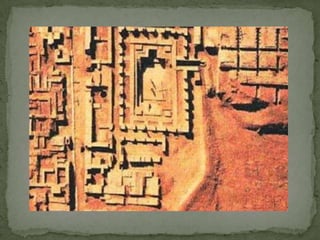 Anglungsodnaito ay may sukatna halos isangmilyangkwadrado at tinatayang may halos 40,000 katao