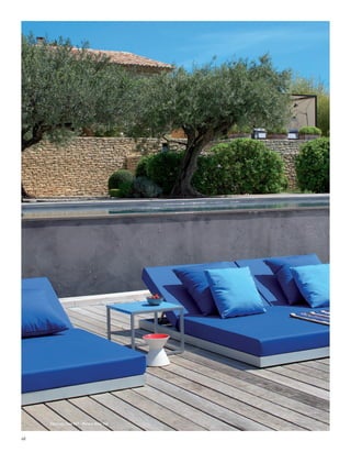 Concrete Grey 067 - Riviera Blue 740



48
 