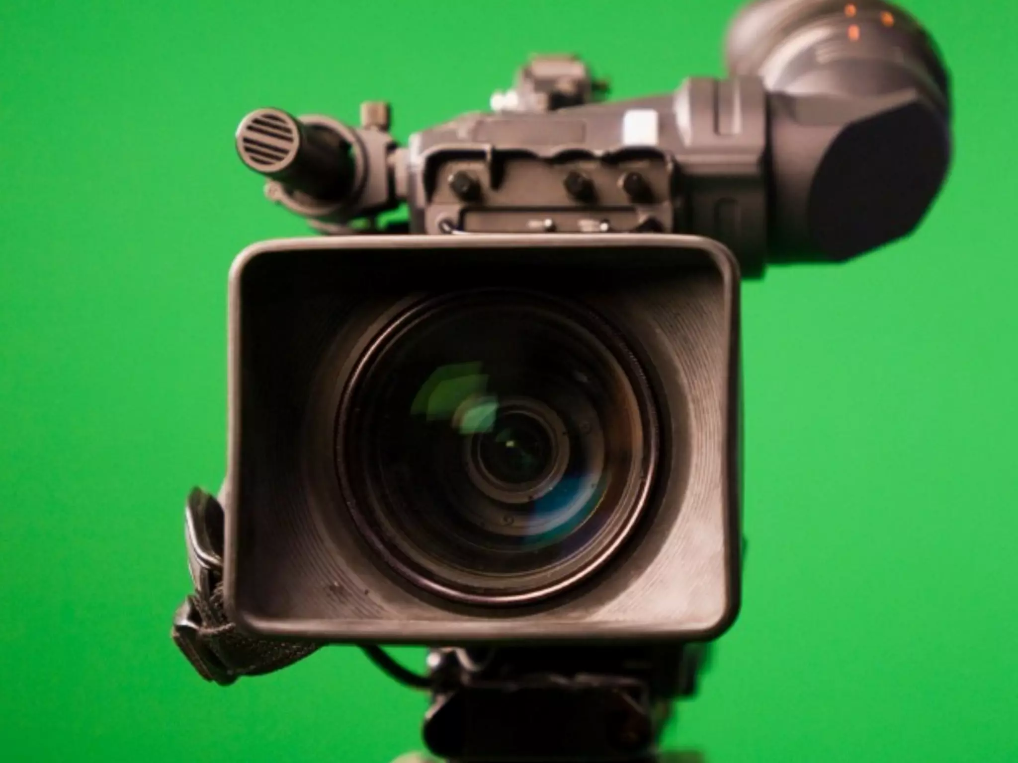 The secret is simple.
Nothing happens without
hard work. The lazy don’t
succeed.
 