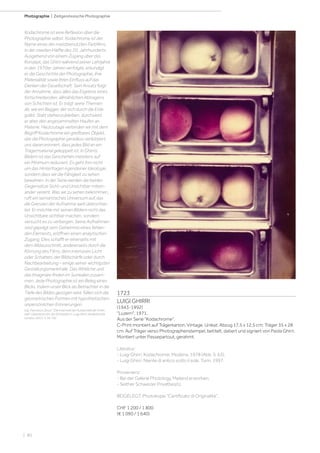 | 80
Photographie | Zeitgenössische Photographie
1723
LUIGI GHIRRI
(1943-1992)
Luzern, 1971.
Aus der Serie Kodachrome.
C-Print montiert auf Trägerkarton. Vintage. Unikat. Abzug 17,5 x 12,5 cm; Träger 35 x 28
cm. Auf Träger verso Photographenstempel, betitelt, datiert und signiert von Paola Ghirri.
Montiert unter Passepartout, gerahmt.
Literatur:
- Luigi Ghirri. Kodachrome. Modena, 1978 (Abb. S. 63).
- Luigi Ghirri. Niente di antico sotto il sole. Turin, 1997.
Provenienz:
- Bei der Galerie Photology, Mailand erworben.
- Seither Schweizer Privatbesitz.
BEIGELEGT: Photokopie Certificato di Originalità.
CHF 1 200 / 1 800
(€ 1 090 / 1 640)
Kodachrome ist eine Reflexion über die
Photographie selbst. Kodachrome ist der
Name eines der meistbenutzten Farbfilms
in der zweiten Hälfte des 20. Jahrhunderts.
Ausgehend von einem Zugang über das
Konzept, das Ghirri während seiner Lehrjahre
in den 1970er Jahren verfolgte, erkundigt
er die Geschichte der Photographie, ihre
Materialität sowie ihren Einfluss auf das
Denken der Gesellschaft. Sein Ansatz folgt
der Annahme, dass alles das Ergebnis eines
fortschreitenden, allmählichen Abtragens
von Schichten ist. Er trägt seine Themen
ab, wie ein Bagger, der sich durch die Erde
gräbt. Statt stehenzubleiben, durchsiebt
er aber den angesammelten Haufen an
Materie. Heutzutage verbinden wir mit dem
Begriff Kodachrome ein greifbares Objekt,
das die Photographie geradezu verkörpert,
uns daran erinnert, dass jedes Bild an ein
Trägermaterial gekoppelt ist. In Ghirris
Bildern ist das Geschehen meistens auf
ein Minimum reduziert. Es geht ihm nicht
um das Hinterfragen irgendeiner Ideologie,
sondern dass wir die Fähigkeit zu sehen
bewahren. In der Serie werden die beiden
Gegensätze Sicht-und Unsichtbar mitein-
ander vereint. Was wir zu sehen bekommen,
ruft ein semantisches Universum auf, das
die Grenzen der Aufnahme weit überschrei-
tet. Er möchte mit seinen Bildern nicht das
Unsichtbare sichtbar machen, sondern
versucht es zu verbergen. Seine Aufnahmen
sind geprägt vom Geheimnis eines fehlen-
den Elements, eröffnen einen analytischen
Zugang. Dies schafft er einerseits mit
dem Bildausschnitt, andererseits durch die
Körnung des Films, dem intensiven Licht
oder Schatten, der Bildschärfe oder durch
Nachbearbeitung – einige seiner wichtigsten
Gestaltungsmerkmale. Das Wirkliche und
das Imaginäre finden im Surrealen zusam-
men. Jede Photographie ist ein Beleg eines
Blicks. Indem unser Blick als Betrachter in die
Tiefe des Bildes gezogen wird, füllen sich die
geometrischen Formen mit hypothetischen,
unpersönlichen Erinnerungen.
(vgl. Francesco Zanot: Die Innenwelt der Aussenwelt der Innen-
welt (übersetzt von Jan Strümpel), in: Luigi Ghirri. Kodachrome.
London, 2013, S. 26-29)
 