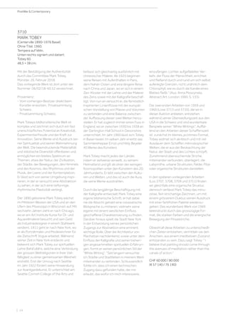 | 14
PostWar  Contemporary
3710
MARK TOBEY
(Centerville 1890–1976 Basel)
Ohne Titel. 1960.
Tempera auf Vélin.
Unten rechts signiert und datiert:
Tobey 60.
48,5 × 38 cm.
Mit der Bestätigung der Authentizität
durch das Committee Mark Tobey,
Münster, 26. Februar 2018.
Das vorliegende Werk ist dort unter der
Nummer: 06/02/18-60.52 verzeichnet.
Provenienz:
- Vom vorherigen Besitzer direkt beim
Künstler erworben, Privatsammlung
Schweiz.
- Privatsammlung Schweiz.
Mark Tobeys bildkünstlerische Welt ist
komplex und zeichnet sich durch ein fast
unerschöpfliches Potential an Kreativität,
Experimentierfreude und der Kraft zur
Innovation. Seine Werke sind Ausdruck sei-
ner Spiritualität und seiner Wahrnehmung
der Welt. Die beeindruckende Materialität
und stilistische Diversität offenbaren und
ermöglichen ein breites Spektrum an
Themen, etwa der Natur, der Zivilisation,
der Städte, der Bewegungen, des Himmels
und des Kosmos, des Rhythmus und der
Musik, der Leere und der Kontemplation.
Er lässt sich von seiner Umgebung inspi-
rieren, in der er versucht eine Abstraktion
zu sehen, in der sich eine tiefsinnige,
rhythmische Plastizität verbirgt.
Der 1890 geborene Mark Tobey wächst
im Mittleren Westen der USA und an den
Ufern des Mississippi in Wisconsin auf. Mit
sechzehn Jahren zieht er nach Chicago,
wo er am Art Institute Kurse für Öl- und
Aquarellmalerei besucht und sein Geld
als Industriedesigner in einem Stahlwerk
verdient. 1911 geht er nach New York, wo
er als Porträtmaler und Modezeichner für
die Zeitschrift Vogue arbeitet. Während
seiner Zeit in New York entdeckt und
bekennt sich Mark Tobey zur spirituellen
Lehre Bahā'ullāhs, welche eine Verbindung
der grossen Weltreligionen in ihrer Viel-
fältigkeit zu einer gemeinsamen Weisheit
erstrebt. Erst der Umzug nach Seattle
im Jahr 1922 fördert seine Hinwendung
zur Avantgardekunst. Er unterrichtet am
Seattle Cornish College of the Arts und
befasst sich gleichzeitig ausführlich mit
chinesischer Malerei. Ab 1925 beginnen
seine Reisen mit Aufenthalten in Paris,
dem Nahen Osten und eine längere Reise
nach China und Japan, wo er sich in einem
Zen-Kloster mit der Lehre und der Malerei
des Zens sowie mit der Kalligrafie beschäf-
tigt. Von nun an versucht er, die fernöstlich
inspirierten Linienflüsse mit der europäi-
schen Vorstellung von Masse und Volumen
zu verbinden und eine Balance zwischen
der Auffassung dieser zwei Welten herzu-
stellen. Er hat zugleich immer einen Fuss in
England, wo er zwischen 1930 bis 1938 an
der Dartington Hall School in Devonshire
unterrichtet. Im Jahr 1960 lässt sich Tobey
in Basel nieder. Im selben Jahr erwirbt das
Sammlerehepaar Ernst und Hildy Beyeler
40 Werke des Künstlers
.
Mark Tobey macht jedes der Länder,
indem er zeitweise verweilt, zu seinem
Heimatland und gilt als einer der wenigen
Kosmopoliten unter den Künstlern des 20.
Jahrhunderts. Er lebt zwischen den Kultu-
ren und Welten, und das ist auch die Aura,
die seine Werke ausstrahlen.
Durch die langjährige Beschäftigung mit
der Kalligrafie entwickelt Mark Tobey eine
eigene bildnerische Schrift; er hat dabei
nie die Absicht gehabt eine ostasiatische
Bildsprache zu imitieren, vielmehr seine
eigene mit einem westlichen Einfluss
geschaffene Charakterisierung zu finden.
Darüber hinaus spielt die Stadt New York
in der Entwicklung seines persönlichen
Zugangs zur Abstraktion eine eminent
wichtige Rolle. Über die Architektur von
Manhattan nachdenkend, sowie unter dem
Einfluss der Kalligrafie und seiner bisheri-
gen angesammelten spirituellen Erfahrun-
gen, formt er seinen persönlichen Stil der
White Writing. Seit langem versuchte
ich Städte und Stadtleben in meinem Werk
miteinander zu verbinden. Schlussendlich
fühlte ich, dass ich einen technischen
Zugang dazu gefunden habe, der mir
erlaubt, das wofür ich mich interessiere,
einzufangen. Lichter, aufgefädelter Ver-
kehr, der Fluss der Menschheit, errichtet
und fließend durch und rund um sich selbst
auferlegte Grenzen, nicht unähnlich dem
Chlorophyll, wie es durch die Kanäle eines
Blattes fließt. (Aus: Anna Moszynska,
Abstract Art, London 1990, S. 133).
Die zwei ersten Arbeiten von 1959 und
1960 (Lose 3713 und 3710), die wir in
dieser Auktion anbieten, entstehen
während seiner Übersiedlungszeit aus den
USA in die Schweiz und sind wunderbare
Beispiele seiner White Writings. Auffal-
lend an den Arbeiten dieser Schaffenszeit
ist zunächst ihr kleines, ja intimes Format.
Tobey widmet sich akribisch und mit viel
Ausdauer dem Schaffen mikroskopischer
Welten, die er aus der Beobachtung der
Natur, der Stadt und des Lichtes schöpft.
Zunehmend überwuchernde Striche,
miteinander verbunden, überlagert, die
Labyrinthe, urbane Strukturen, Felder, Pilze
oder organische Strukturen darstellen.
In den späteren vorliegenden Arbeiten
(Los 3707, 3708, 3709 und 3711) finden
wir gleichfalls eine organische Struktur,
dennoch verlässt Mark Tobey das minu-
ziöse, fein strichartige Zeichnen, um mit
einem grösserem Duktus seinen Ausdruck
mit einer farbfrohen Palette wiederzu-
geben. Das wunderbare Werk von 1969
beeindruckt durch das grosszügige For-
mat, die starken Farben und die energische
Bewegung der Pinselstriche.
Obwohl all diese Arbeiten zu unterschiedli-
chen Zeiten entstehen, vermitteln sie den
Anschein, aus einem meditativen Zustand
entstanden zu sein. Dazu sagt Tobey:  I
believe that painting should come through
the avenues of meditation rather than the
canals of action.
CHF 60 000 / 80 000
(€ 57 140 / 76 190)
 