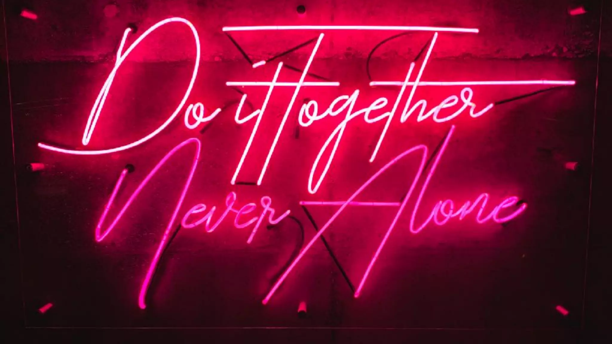 Konten  algoritma sosial media revisi