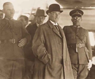 MUSTAFA KEMAL ATATÜRK