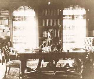 MUSTAFA KEMAL ATATÜRK