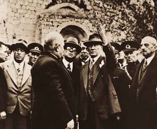 MUSTAFA KEMAL ATATÜRK