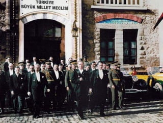 MUSTAFA KEMAL ATATÜRK