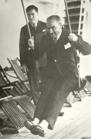 MUSTAFA KEMAL ATATÜRK