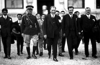 MUSTAFA KEMAL ATATÜRK