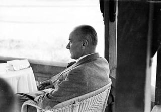 MUSTAFA KEMAL ATATÜRK