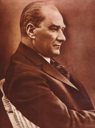 MUSTAFA KEMAL ATATÜRK