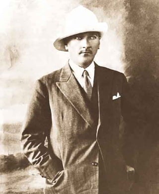 MUSTAFA KEMAL ATATÜRK