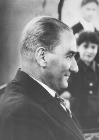 MUSTAFA KEMAL ATATÜRK