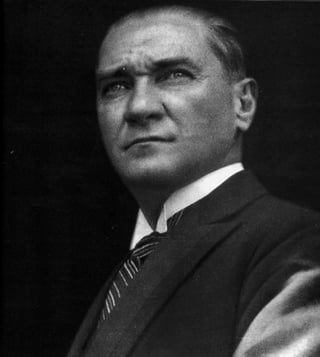 MUSTAFA KEMAL ATATÜRK