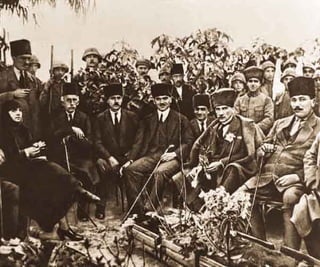 MUSTAFA KEMAL ATATÜRK