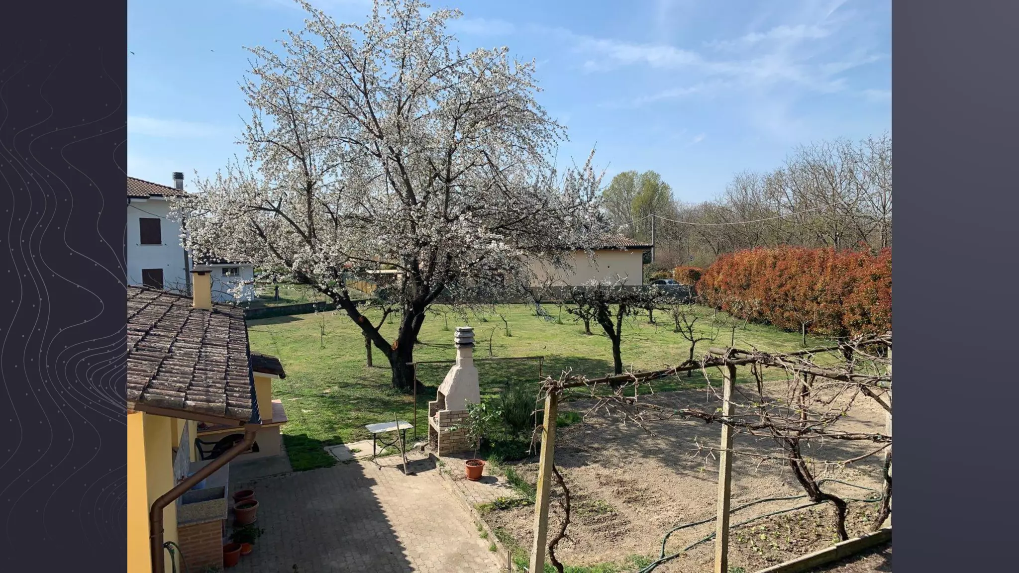 © 2019 InﬂuxData. All rights reserved.3
 